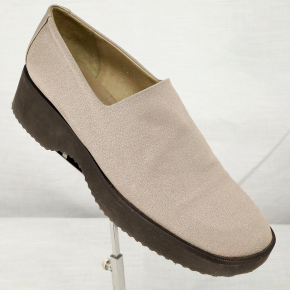 Donald J Pliner Loafers Womens 8.5 M Beige Slip On Shoes Platform Rubber Sole - Picture 1 of 14